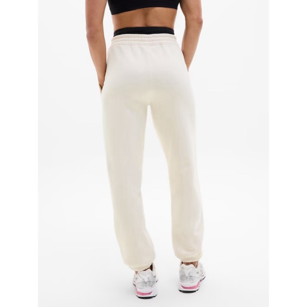 NWT! Athleta - Forever Fleece Mid Rise Jogger - Bone - Size Large